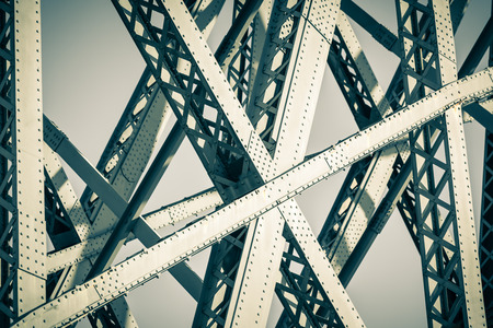 健橋安家，行的安全－推動價值工程於碳纖維橋梁結構補強案例分享