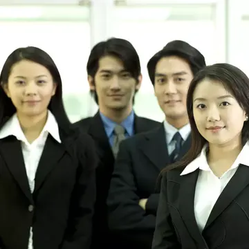 以績效管理塑育人才