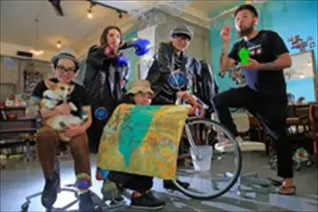 <創業懶人包>拿回人生主宰權（）藝文展演空間共同創辦人Seven︰快樂工作 獲利自然上門