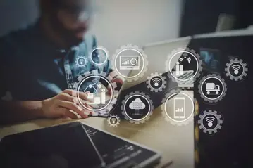 無縫串流營運核心：「數位戰情室」導入歷程與成功要素