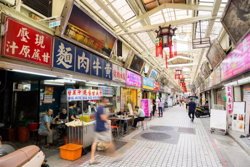 台灣傳統市集的愛與愁：文化傳承與現代化挑戰的交錯
