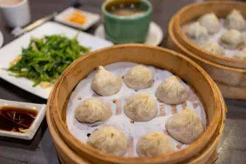 連鎖品牌深耕國際市場，區域授權助攻海外據點穩健拓展（以連鎖餐飲品牌為例）